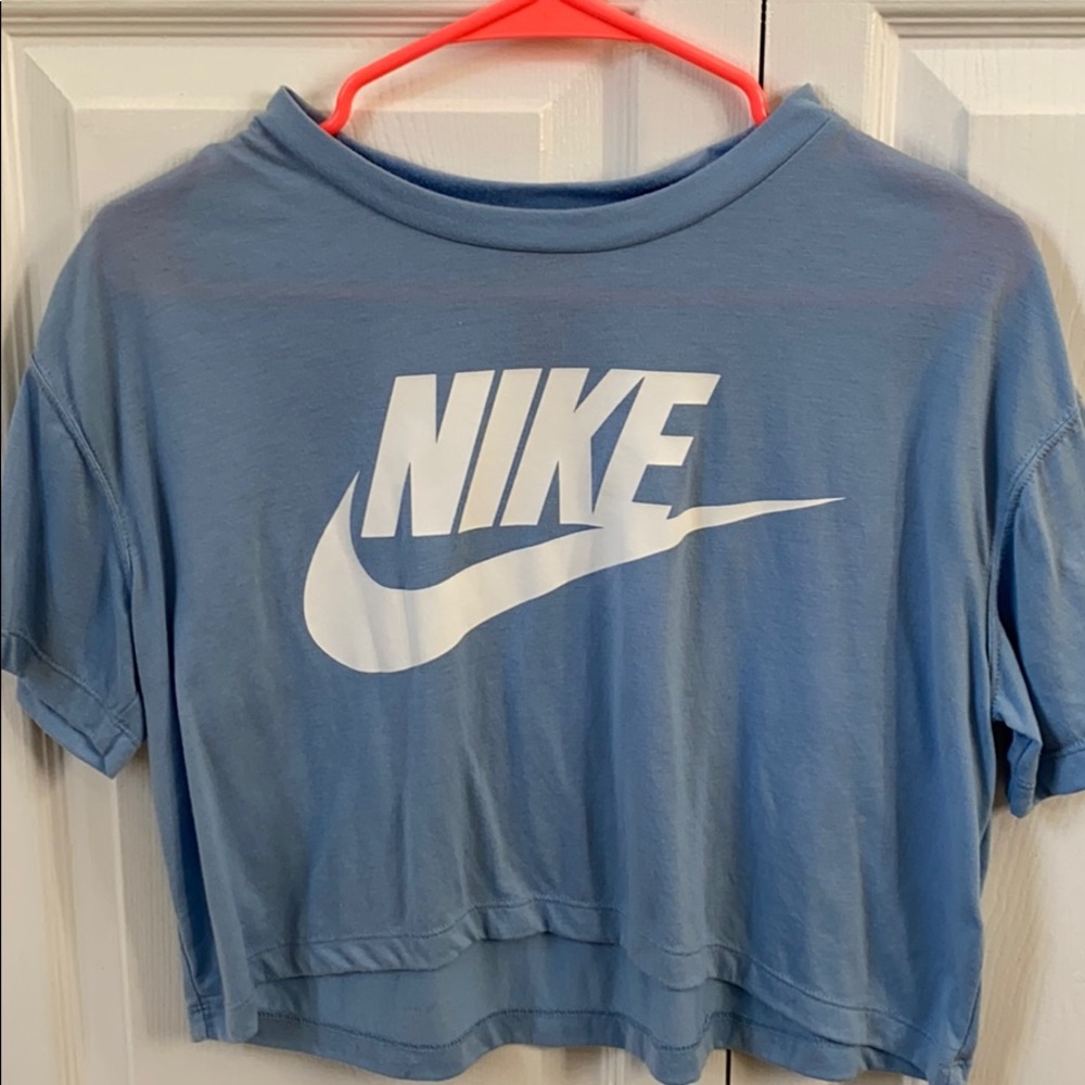 Nike crop tee
